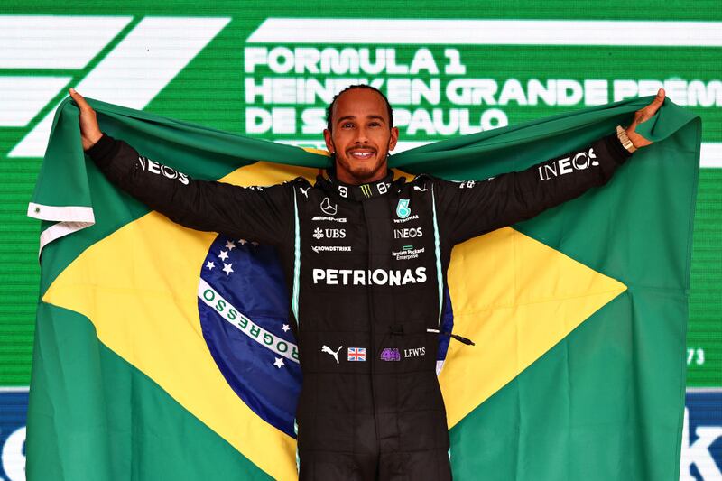 Hamilton es uno de los pilotos más queridos y buscados en Brasil