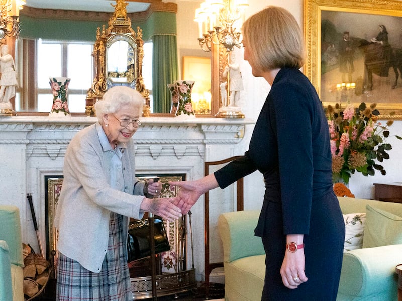 La Reina Isabel II la recibió en una finca escocesa.